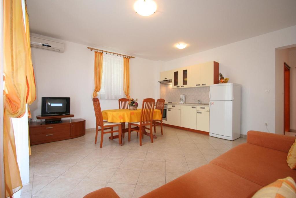 Apartments Bogovic Malinska Szoba fotó